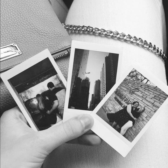 • Meet your gal / Questions • - Picture 3 of 8